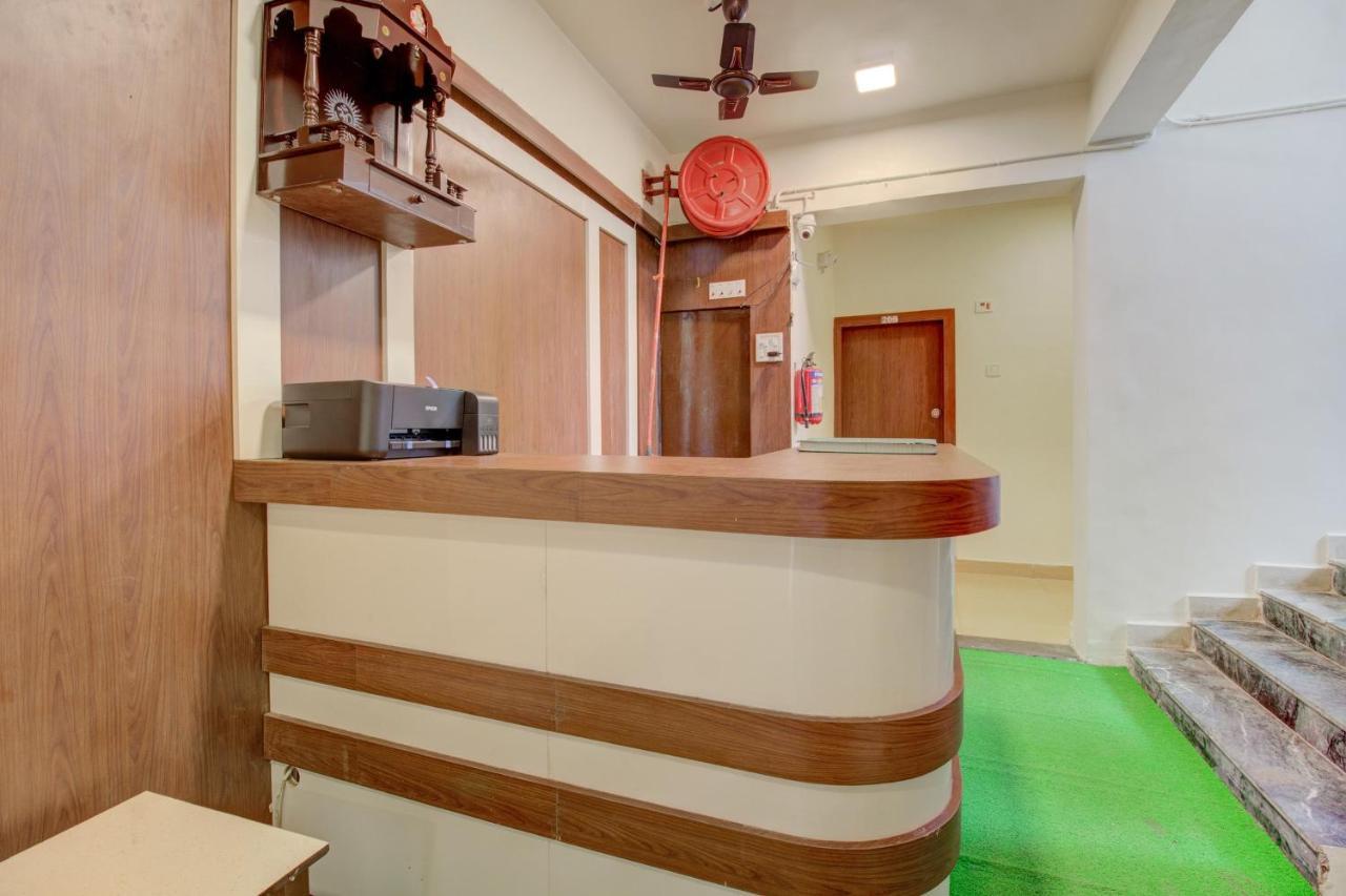 Hotel Della Comfort Near Ambreshwar Shiv Mandir, Ambernath Amarnath Exterior photo