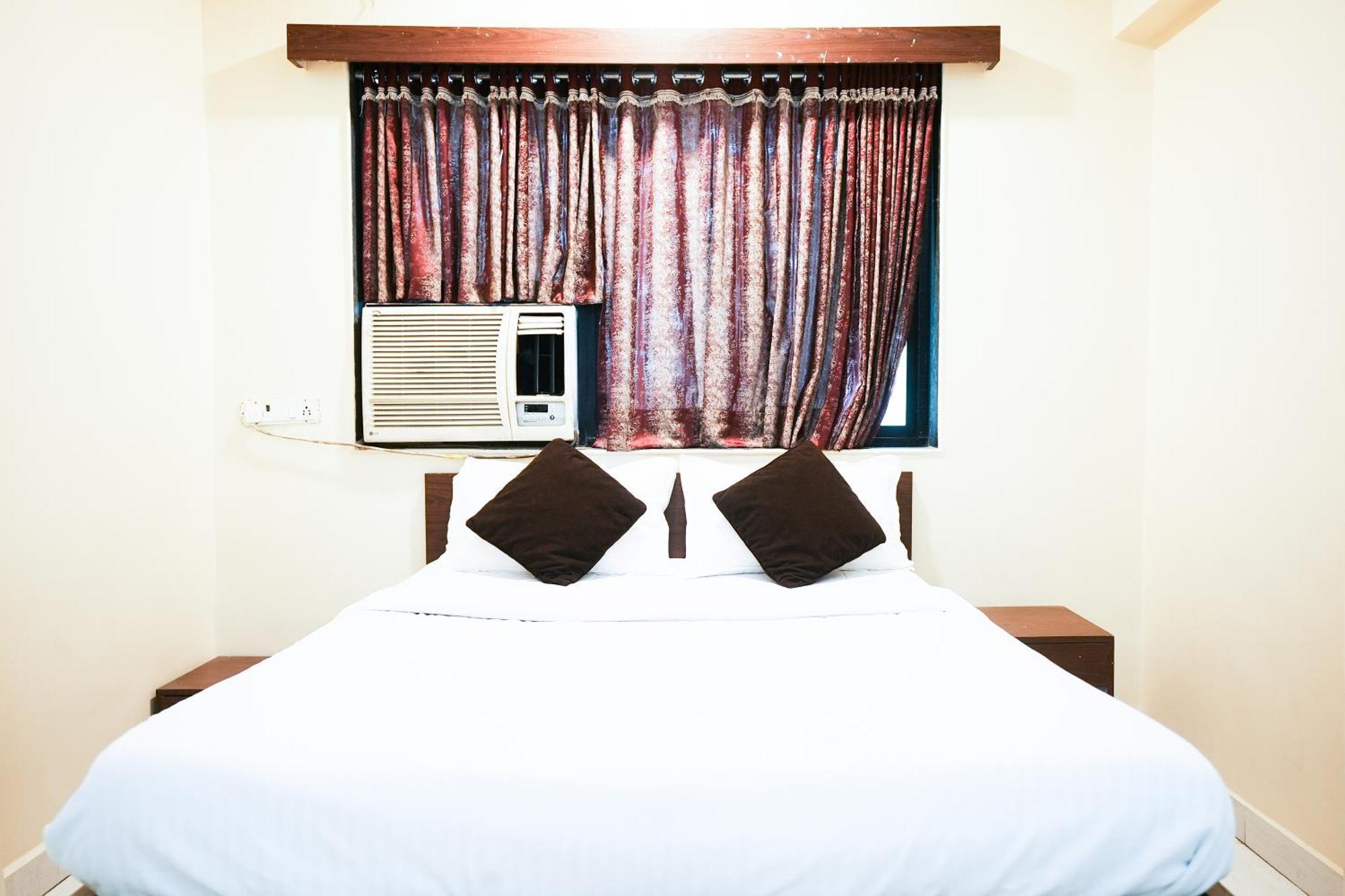 Hotel Della Comfort Near Ambreshwar Shiv Mandir, Ambernath Amarnath Exterior photo